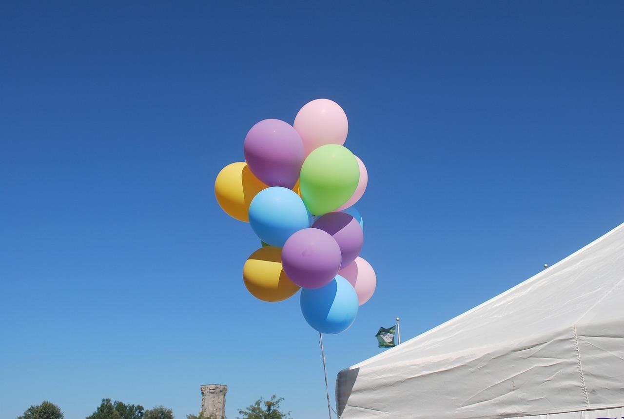 Czy zwykłe balony można napompować helem?